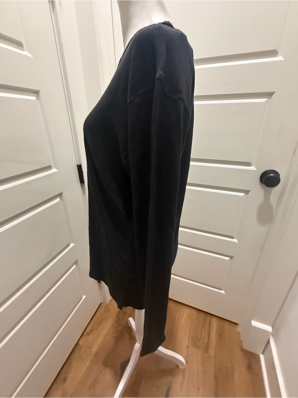 NWT. Rag & Bone. Black classic Long Sleeve Tee. Size XS. - Picture 7 of 14